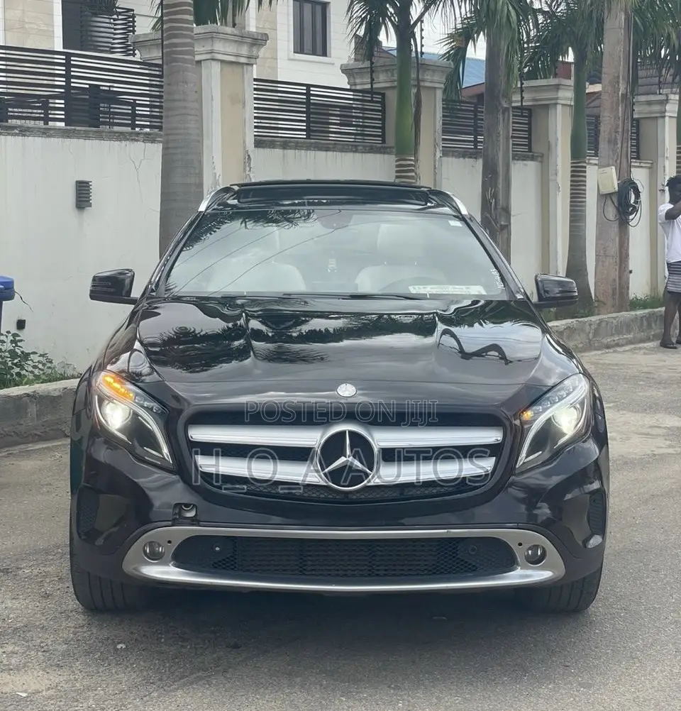 Mercedes-Benz GLA 250 2016 Black