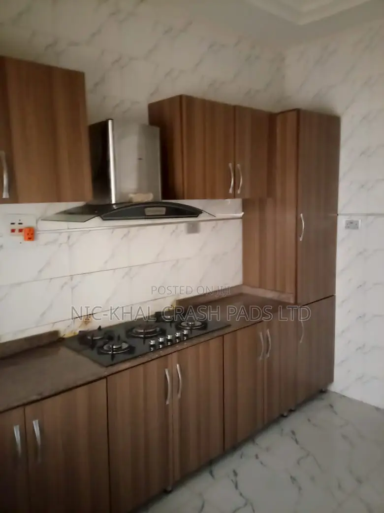 2bdrm Apartment in Godab, Life Camp for rent