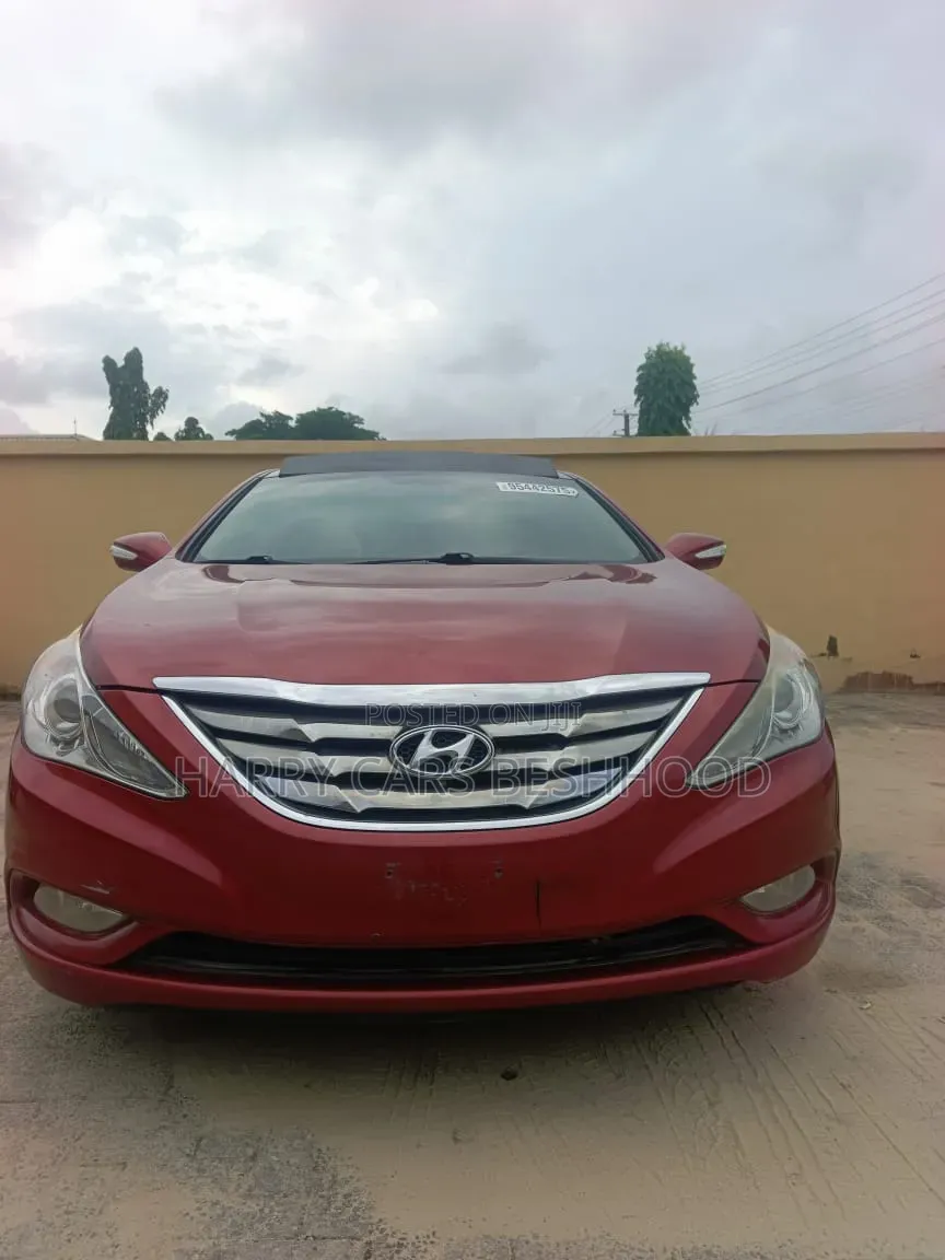 Hyundai Sonata 2012 Red