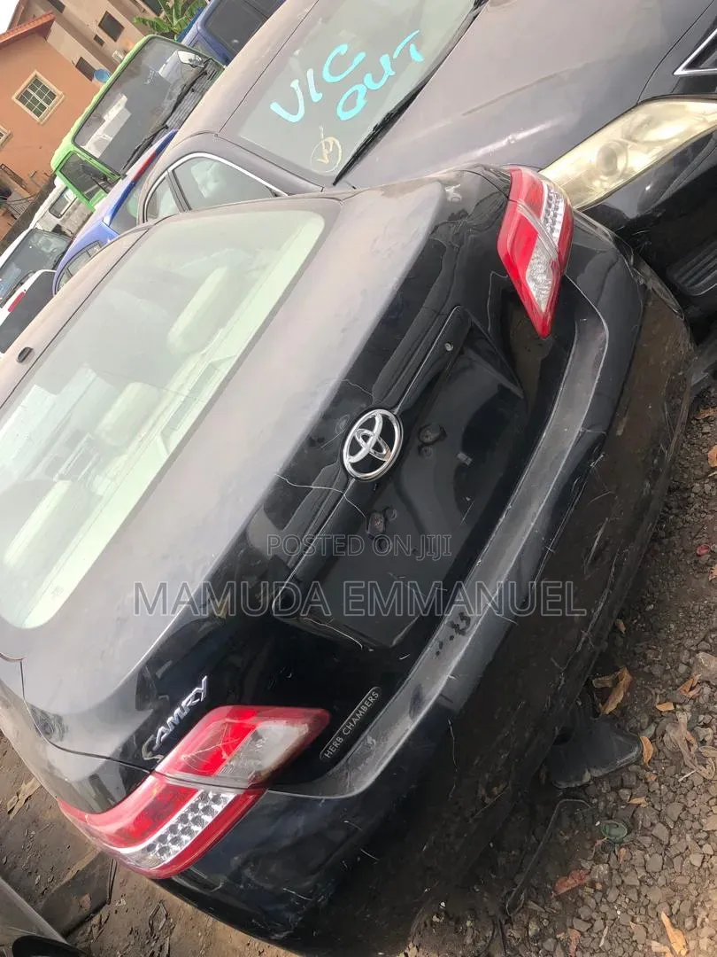 Toyota Camry 2010 Black