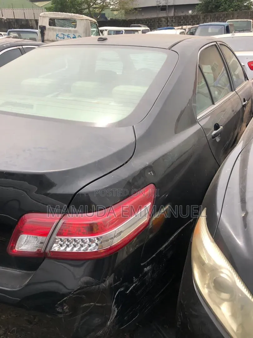 Toyota Camry 2010 Black