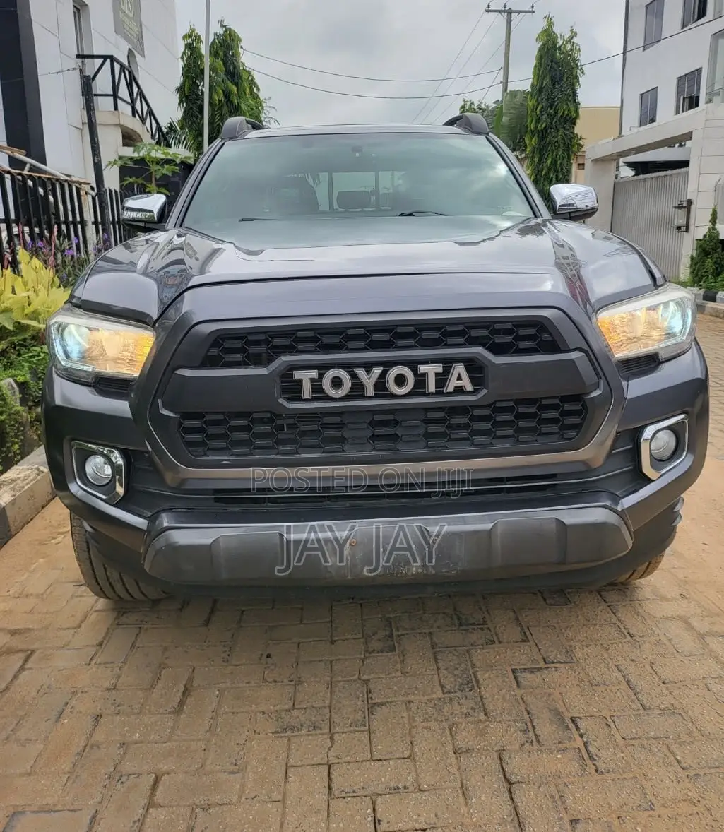 Toyota Tacoma 4dr Double Cab 2016
