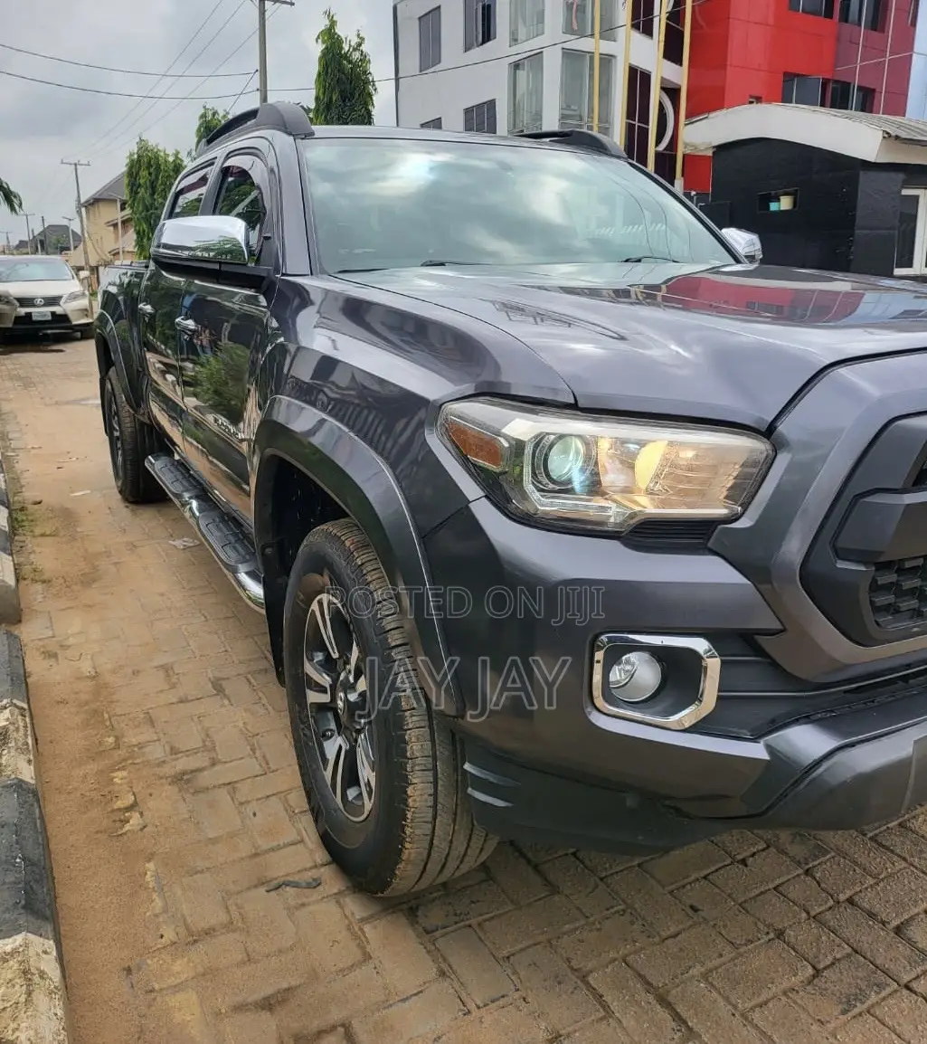 Toyota Tacoma 4dr Double Cab 2016