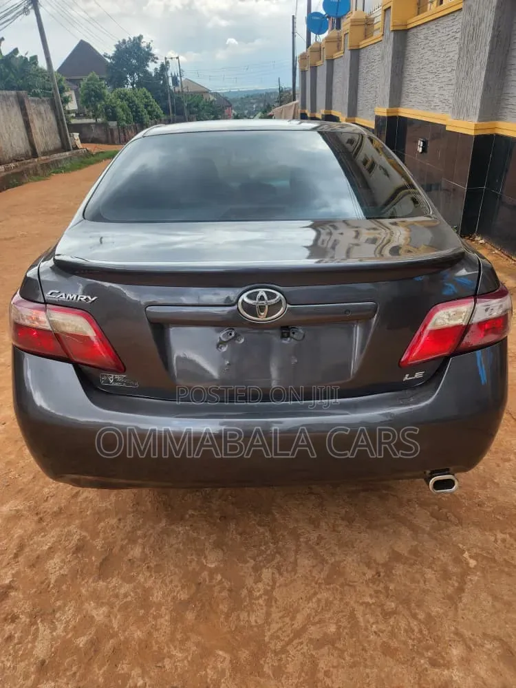 Toyota Camry 2009 Gray