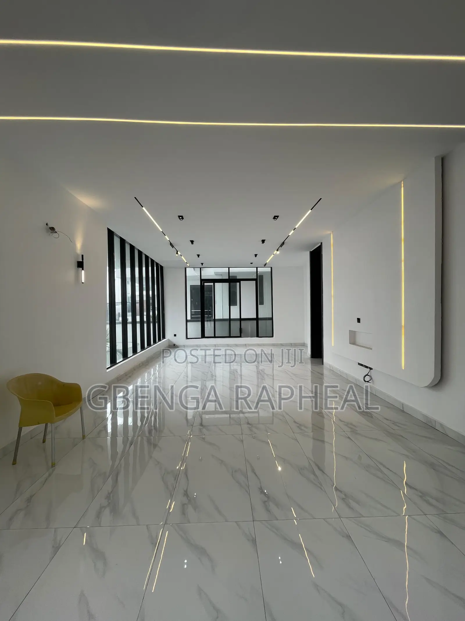 5bdrm Duplex in Chevron, Lekki for sale