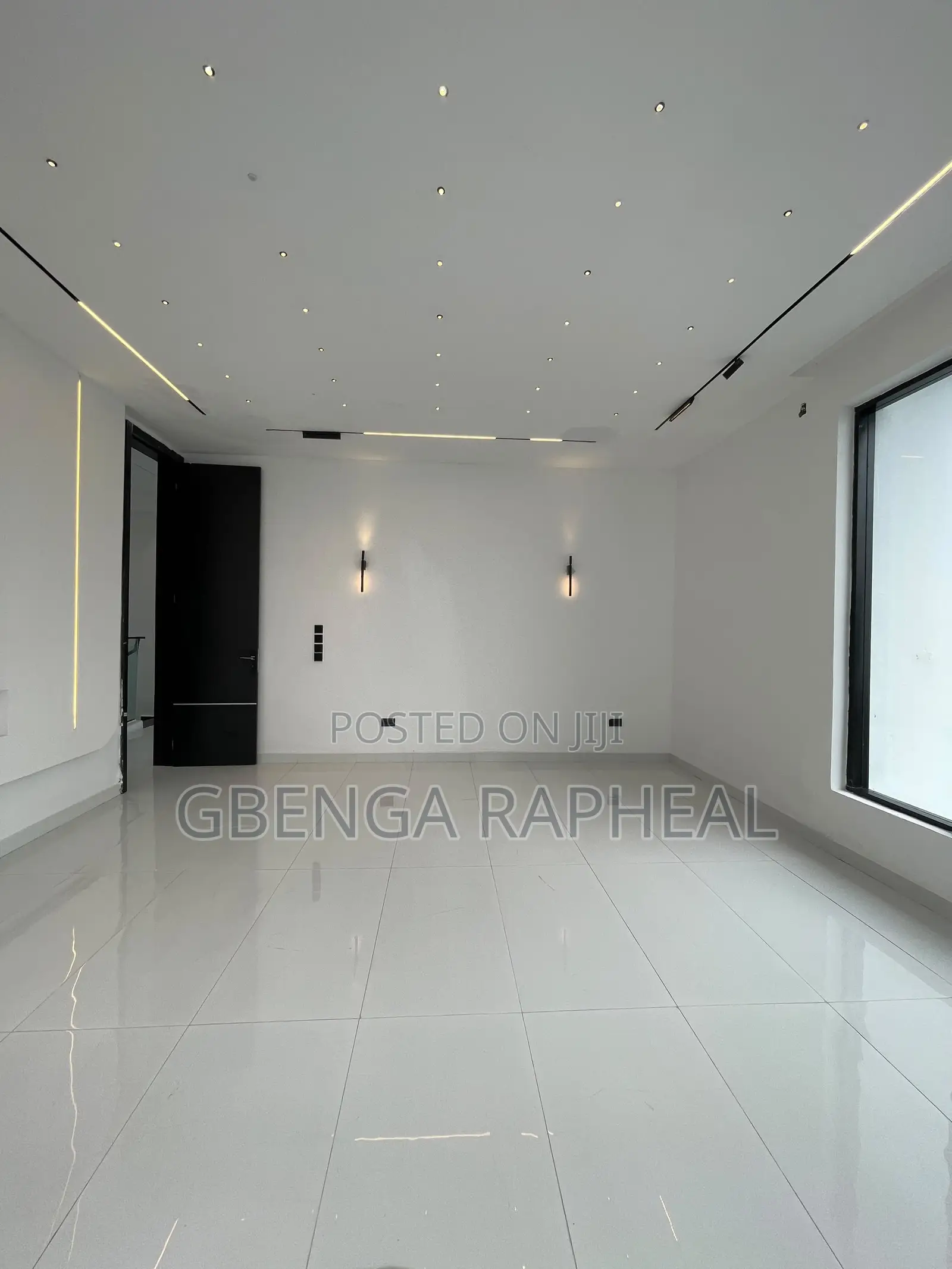 5bdrm Duplex in Chevron, Lekki for sale