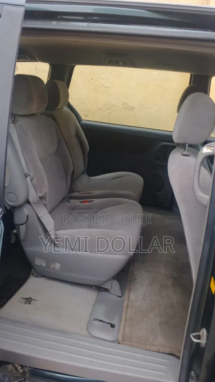 Toyota Sienna CE 2005 Green