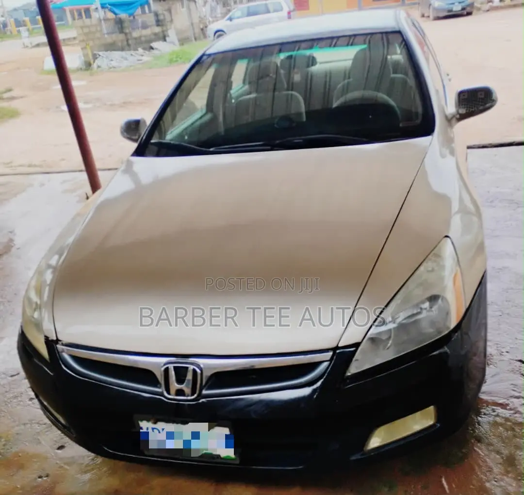 Honda Accord 2006 Gold