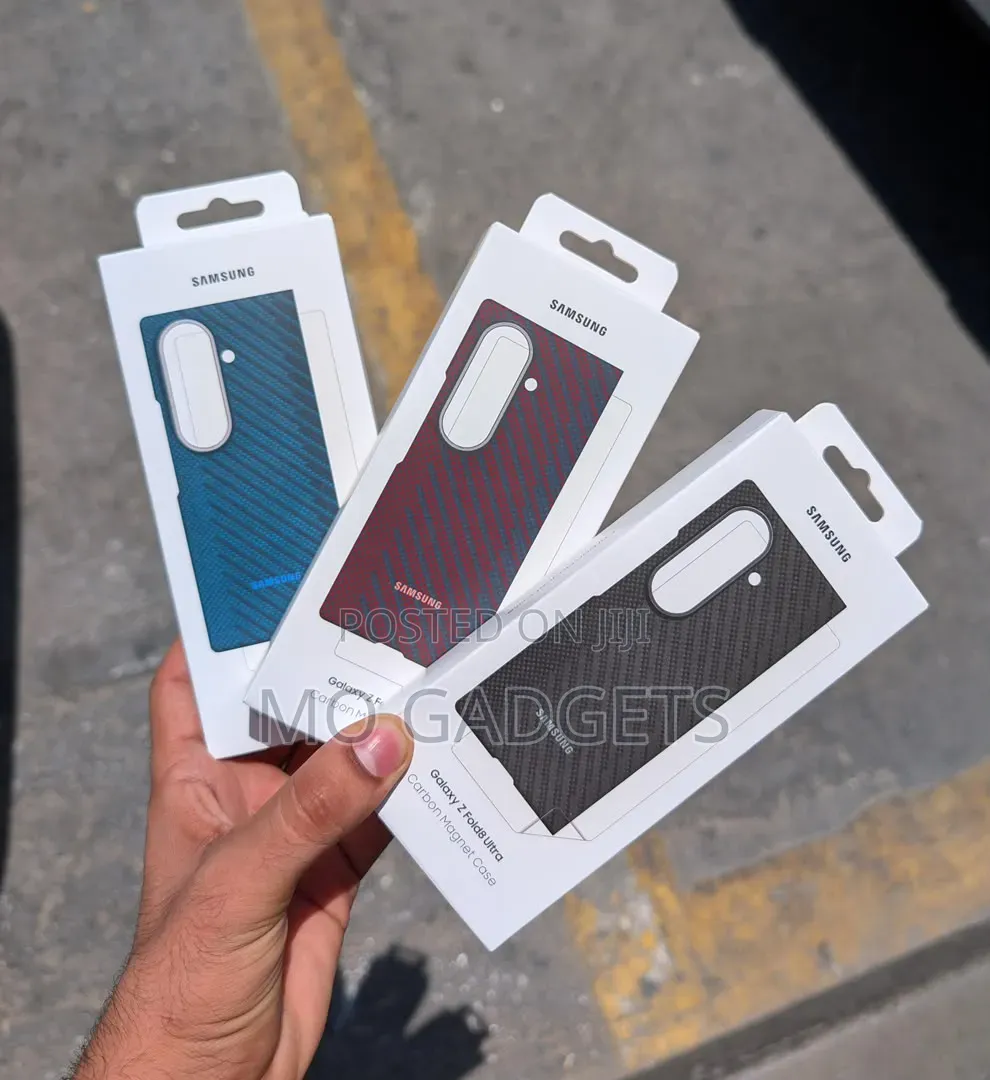 Fold 8 Ultra Carbon Case With Masmgsafe