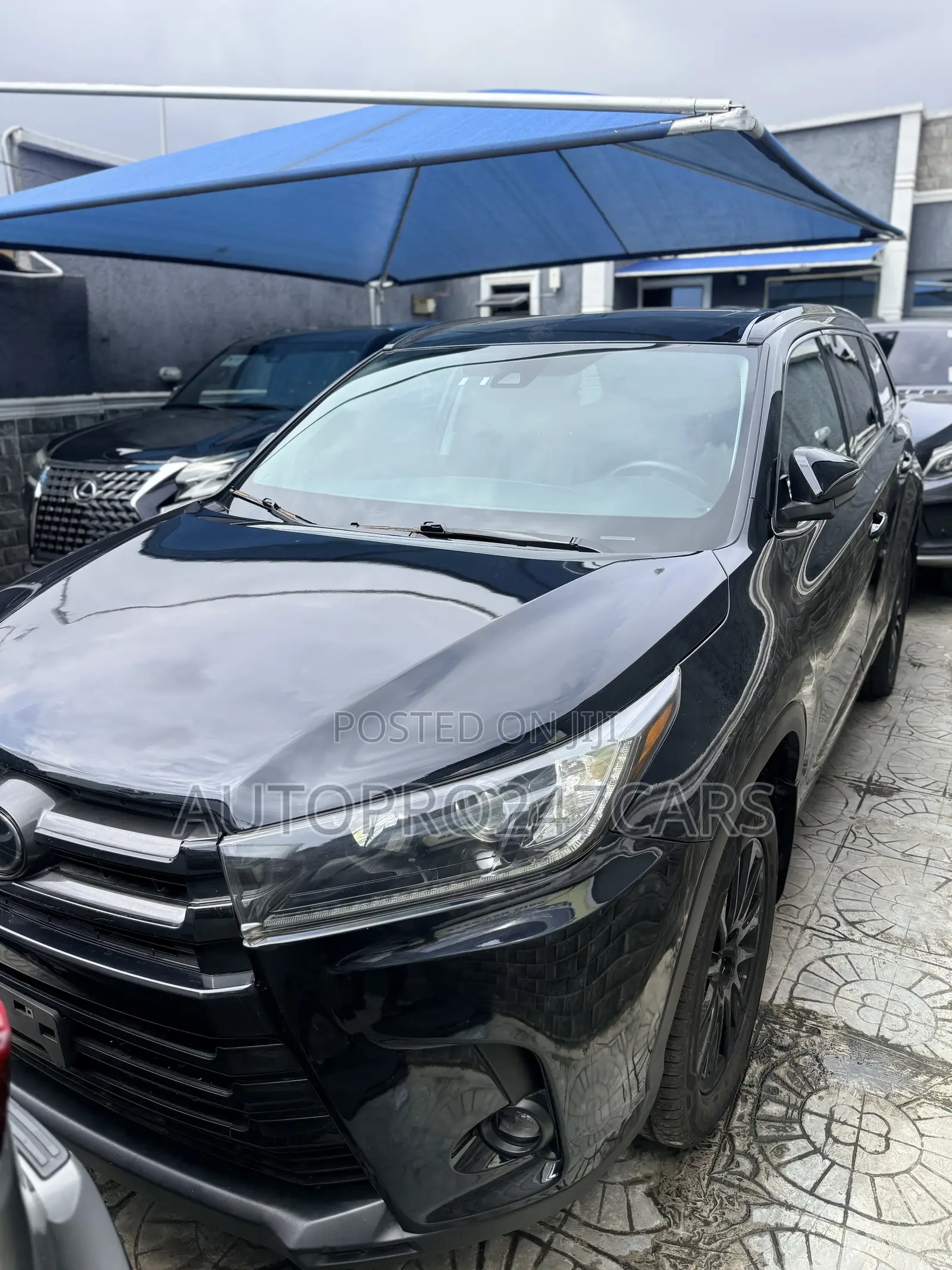 Toyota Highlander SE 2019 Black
