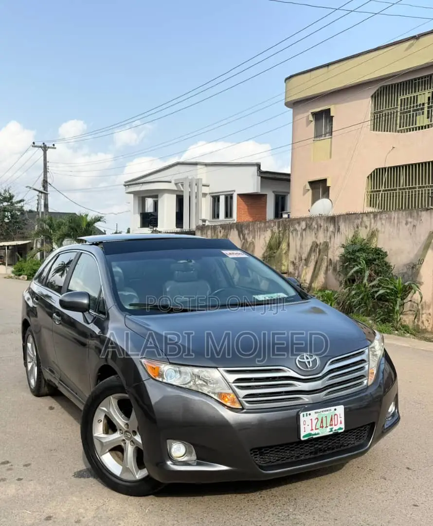 Toyota Venza Limited 2011 Gray