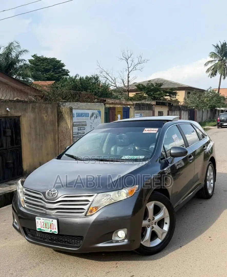 Toyota Venza Limited 2011 Gray