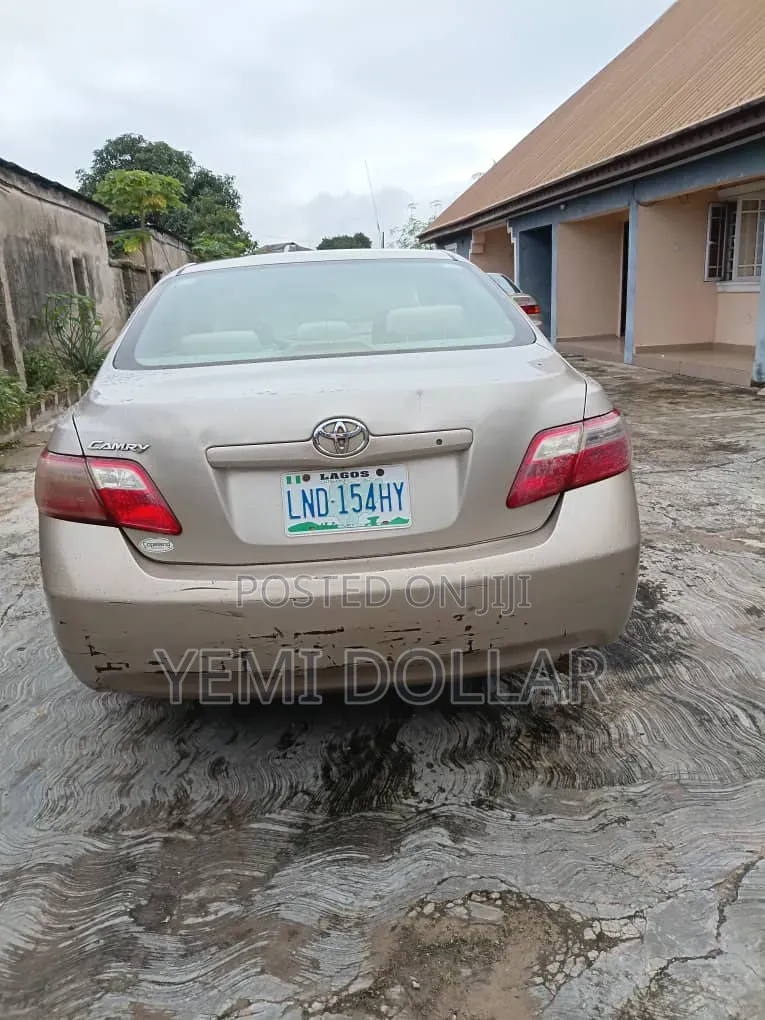 Toyota Camry 3.5 LE 2008 Gold