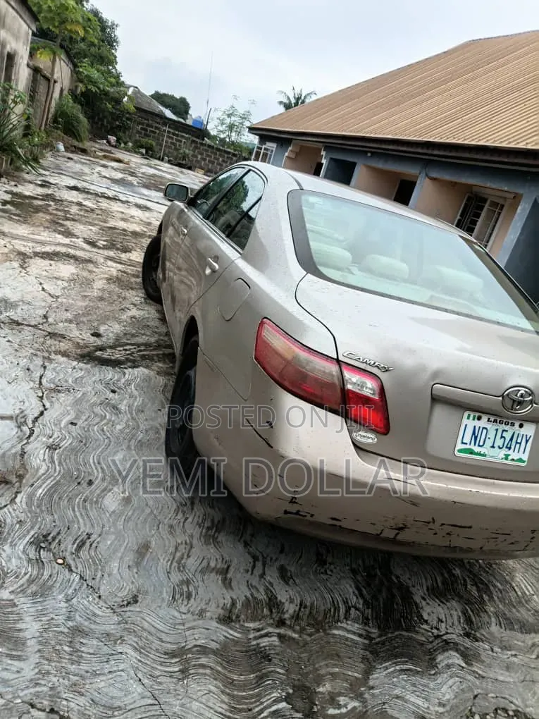 Toyota Camry 3.5 LE 2008 Gold