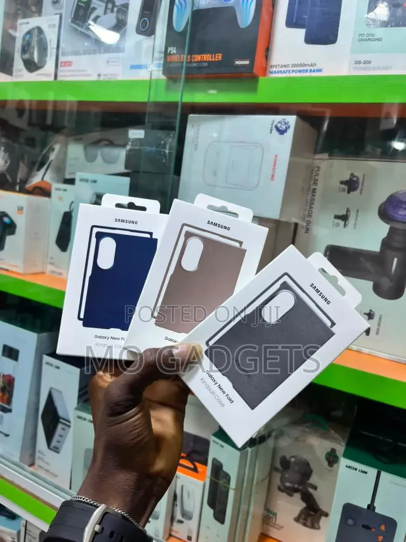 Samsung Galaxy Fold 8 Leather Case With MagSafe