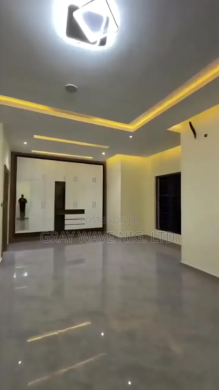 7bdrm Duplex in Karsana for sale