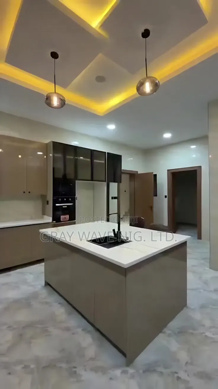 7bdrm Duplex in Karsana for sale