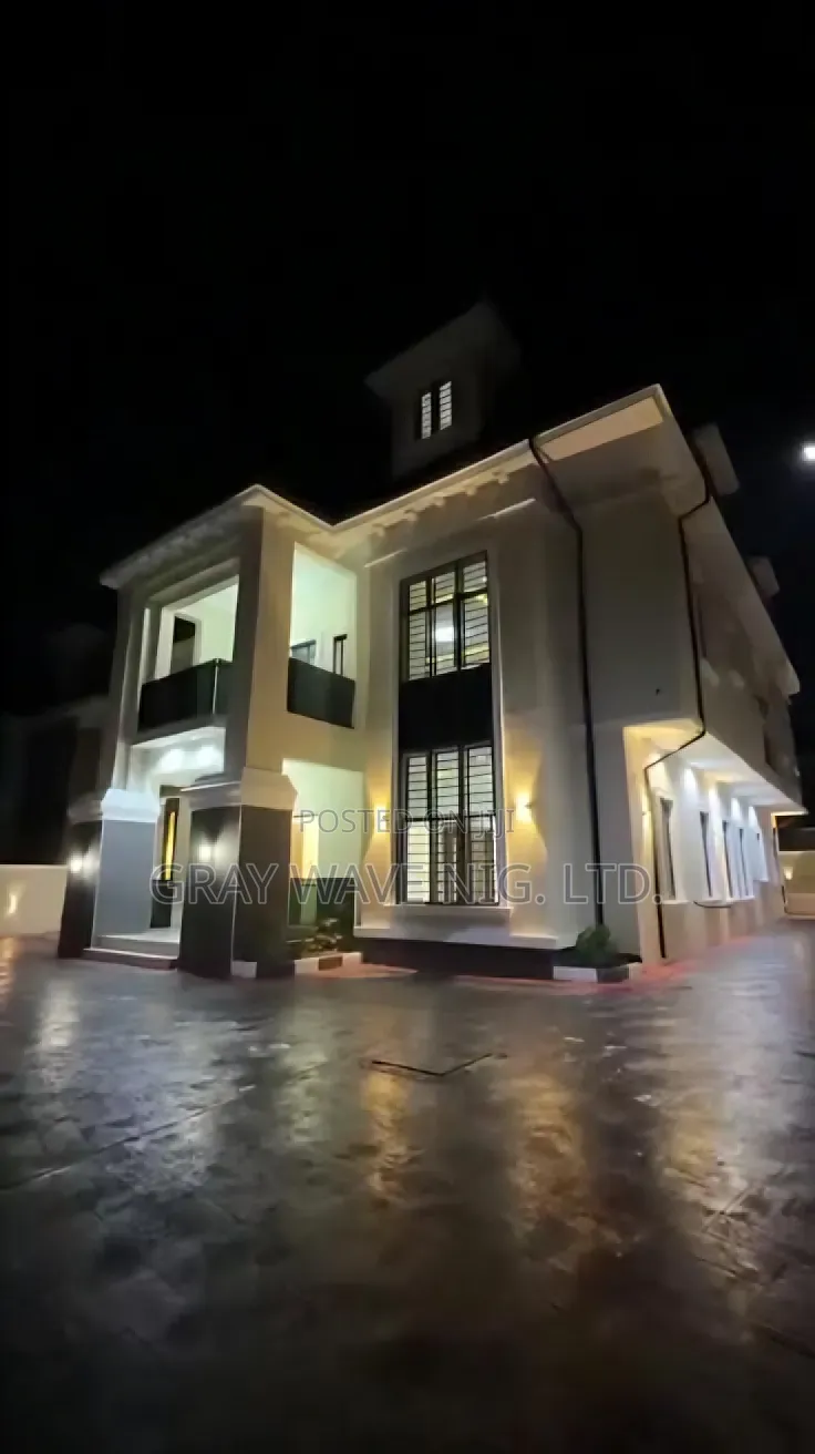 7bdrm Duplex in Karsana for sale