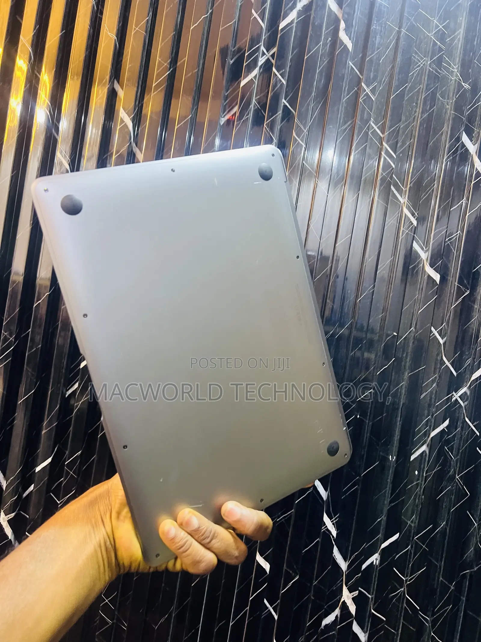 Laptop Apple MacBook Air 2020 8GB Intel Core i5 SSD 256GB