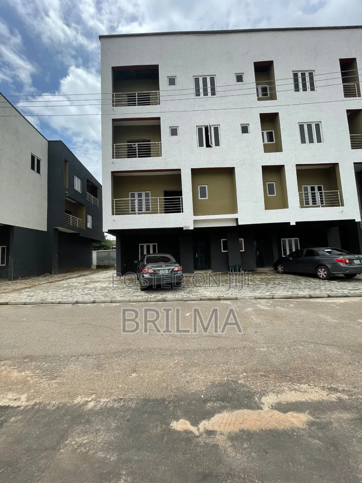 4bdrm Duplex in Katampe Extension for sale