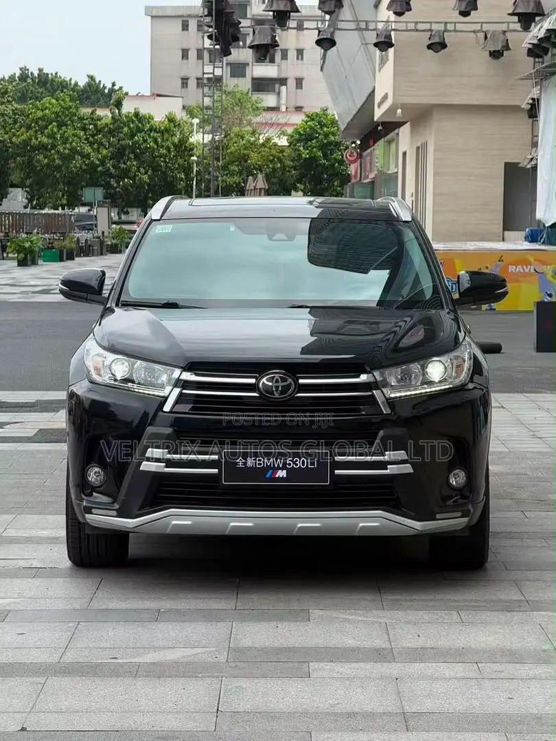 Toyota Highlander L 2021 Black