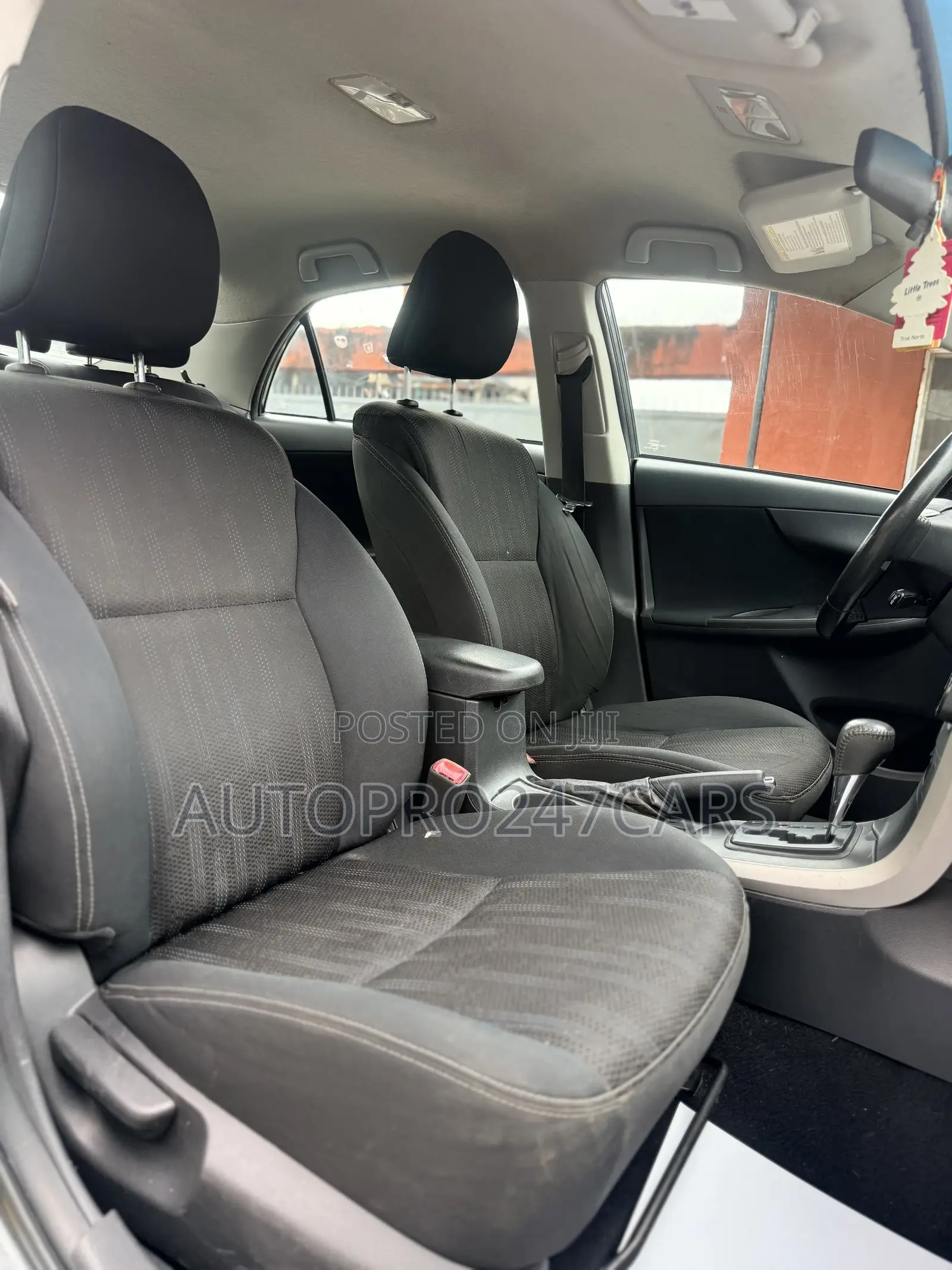 Toyota Corolla S 4dr Sedan (1.8L 4cyl 4A) 2012 Gray