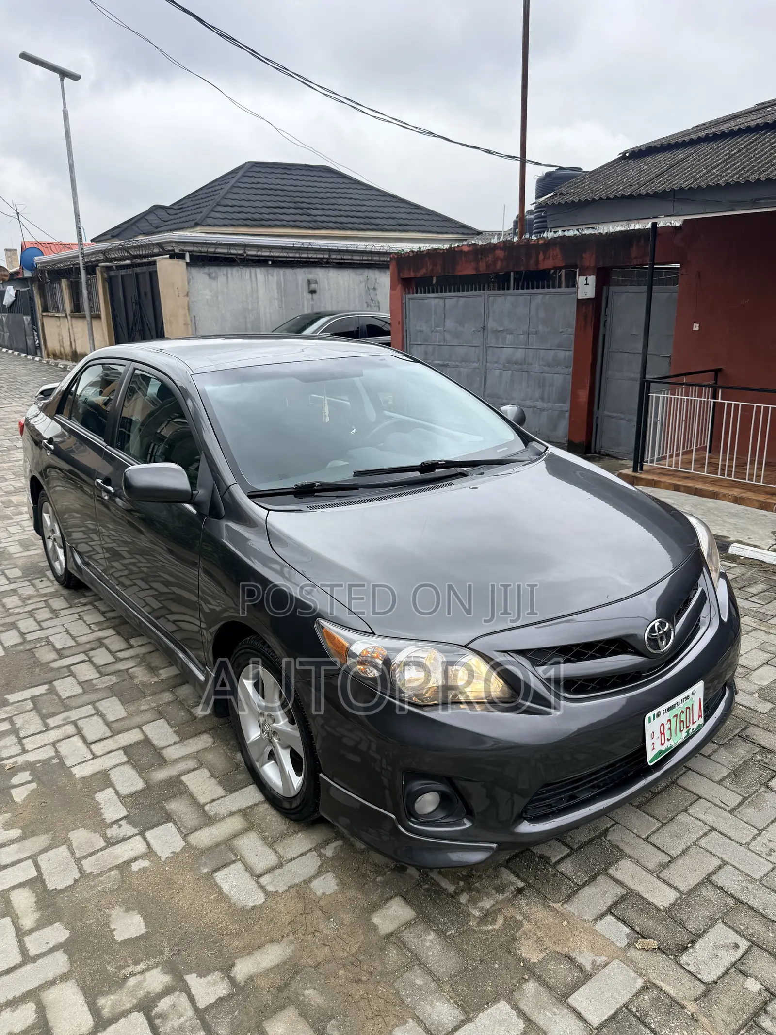 Toyota Corolla S 4dr Sedan (1.8L 4cyl 4A) 2012 Gray