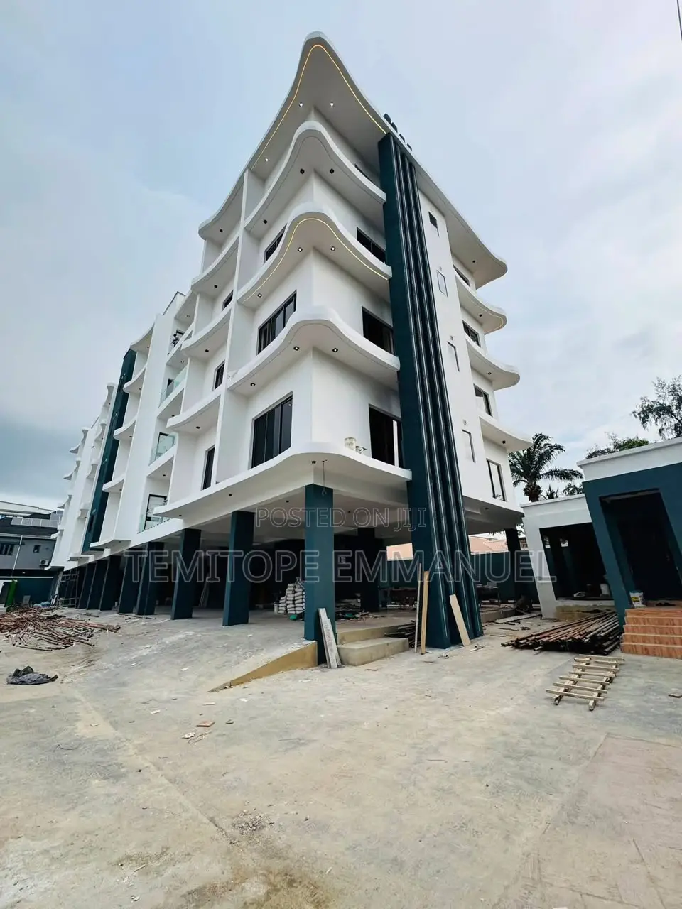 Furnished 3bdrm Apartment in Ikeja GRA for sale