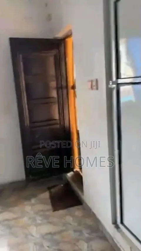 Studio Apartment in Onike for rent