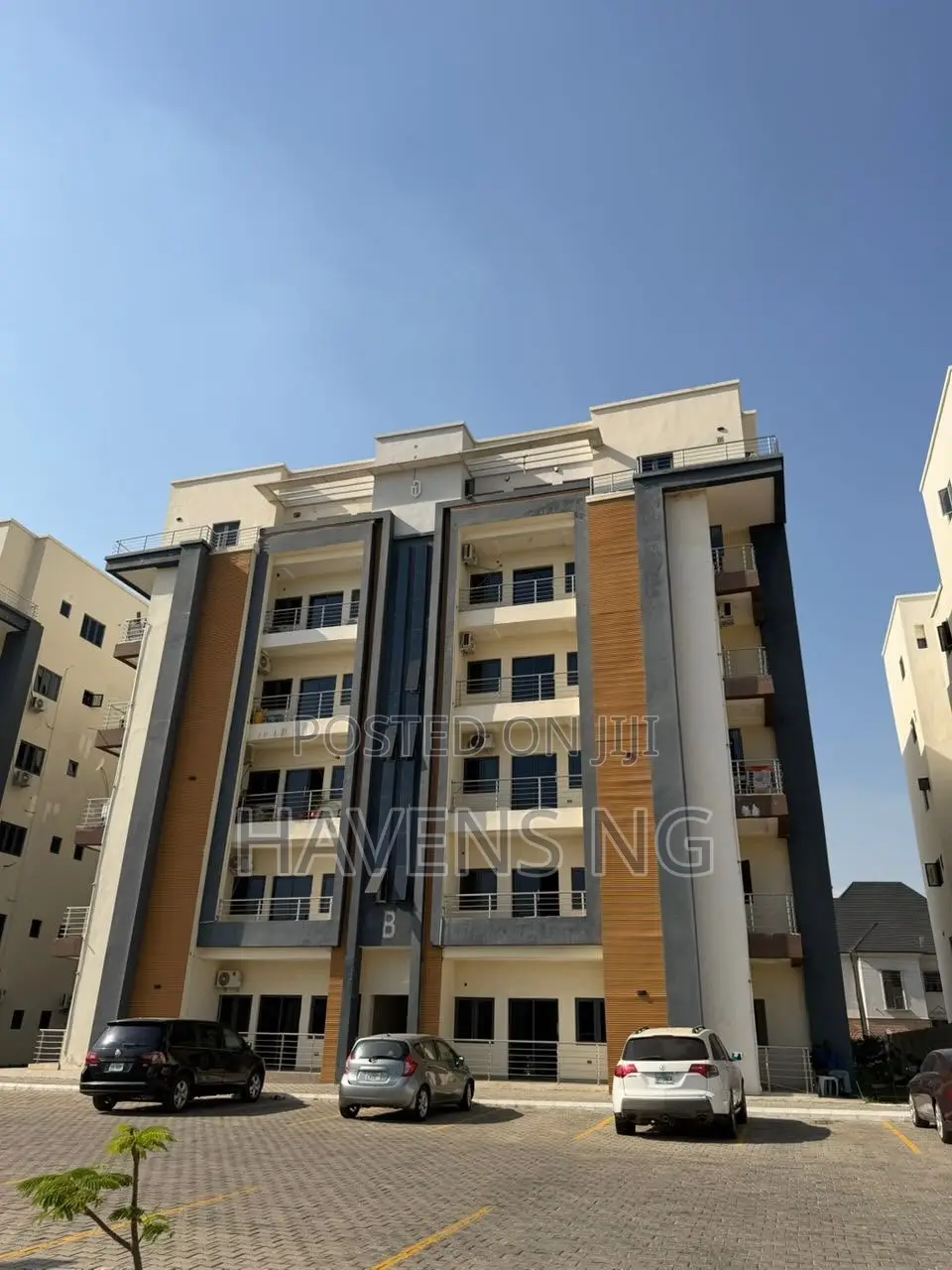 Luxury 2 Bedroom Apartment