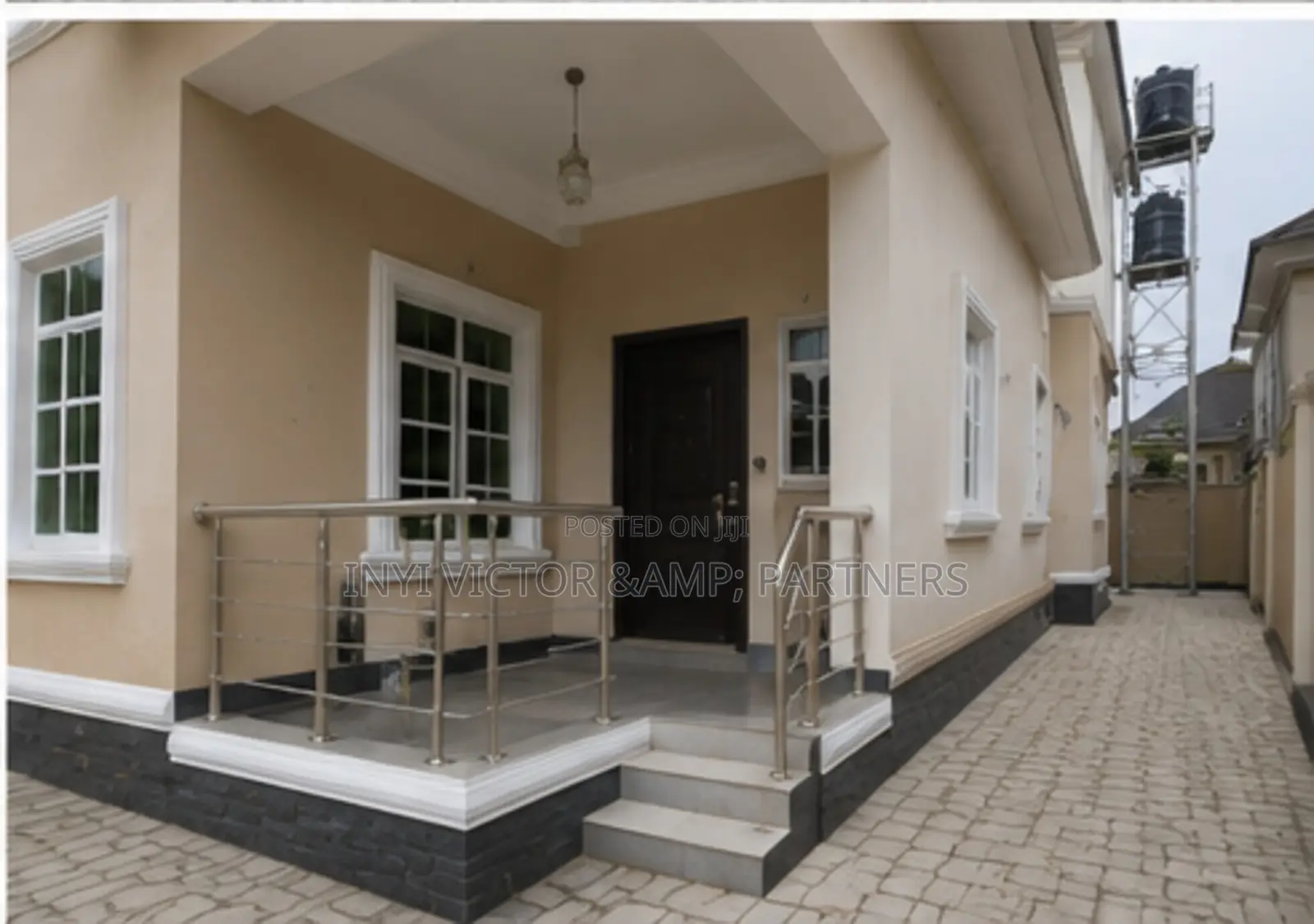 4bdrm Townhouse/Terrace in Sabon Lugbe for sale