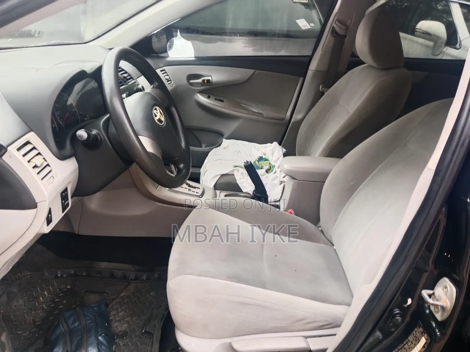 Toyota Corolla 2012 Black