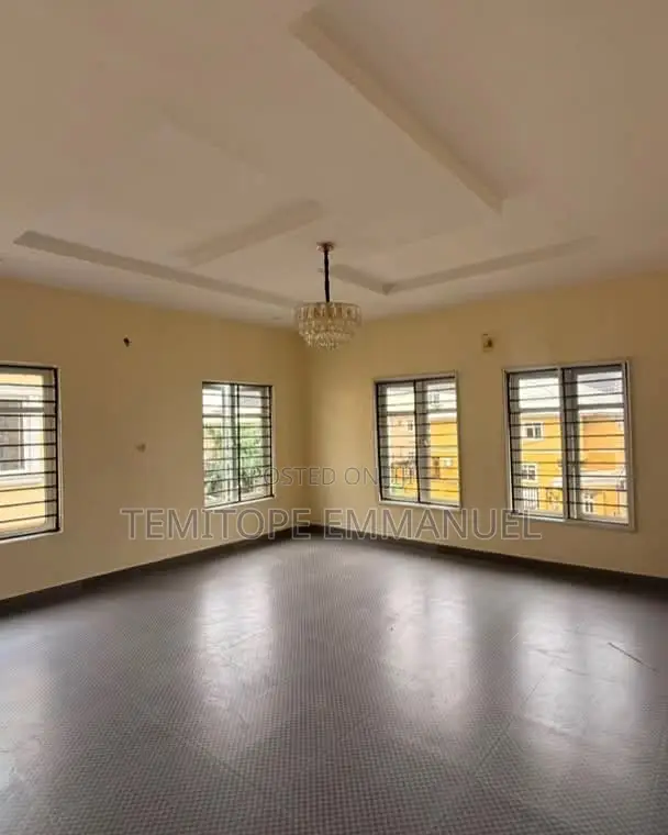 Furnished 5bdrm Duplex in Ikota for rent