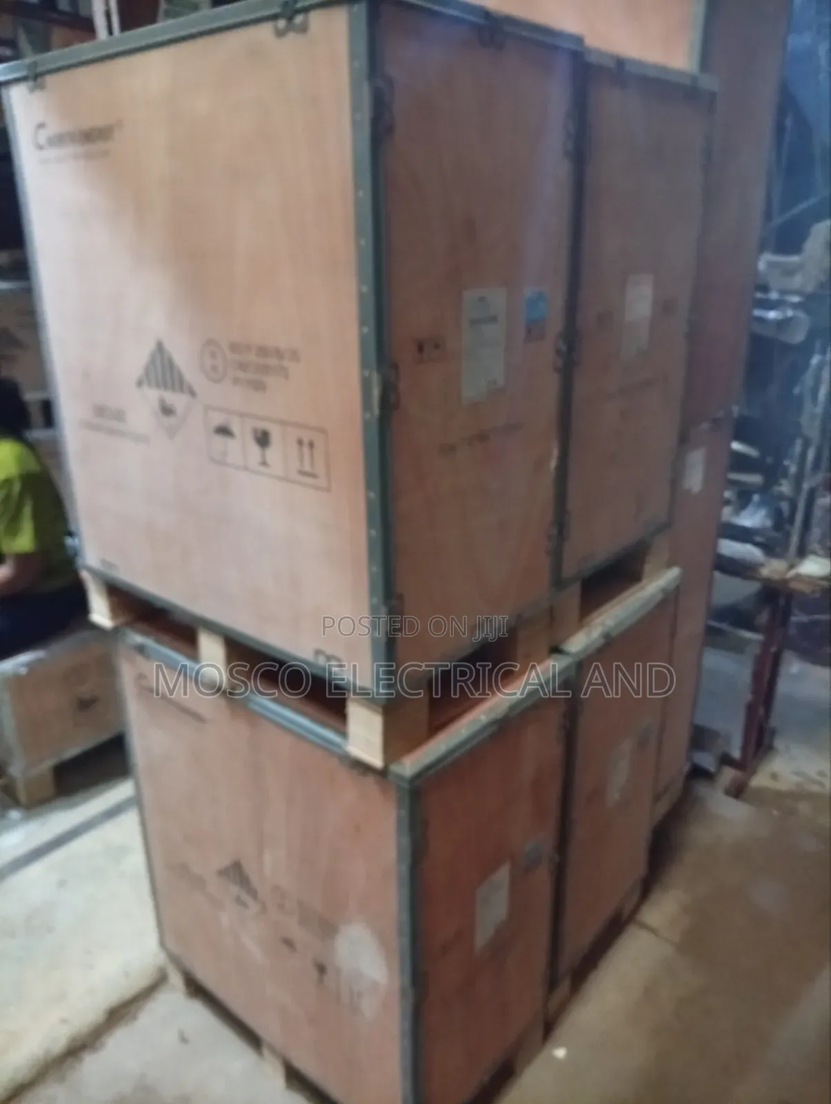 15kwh/51.2volts Cworth Lithium Ion Solar Batteries
