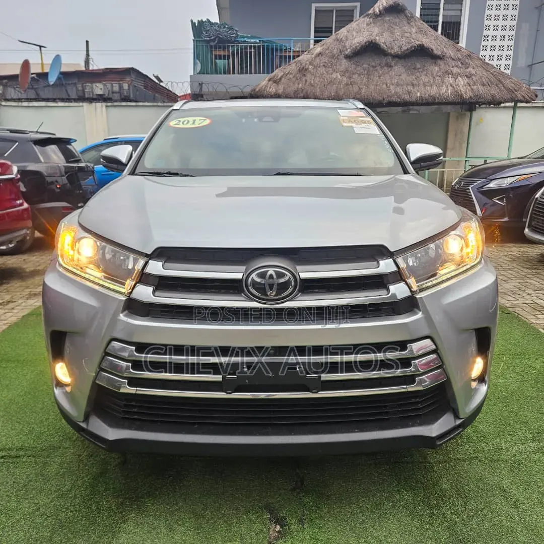Toyota Highlander 2017 Silver
