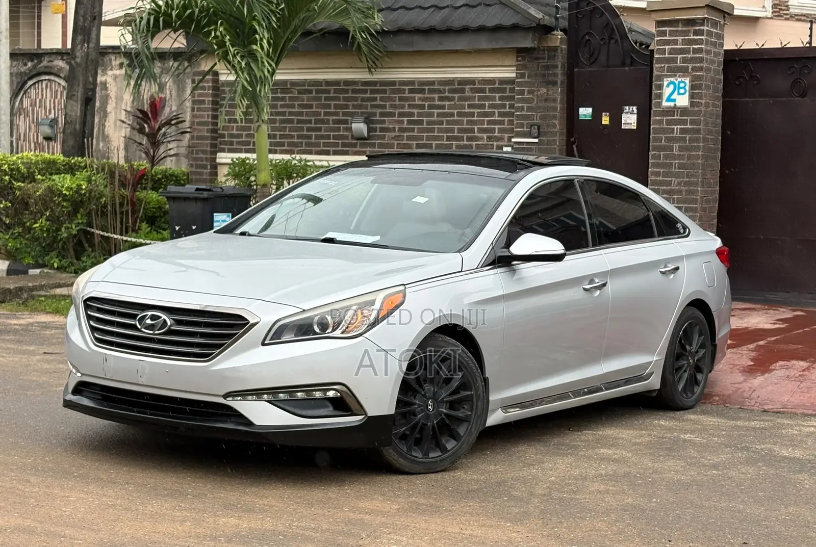 Hyundai Sonata Limited Sedan FWD (2.4L 4cyl 6A) 2016 Silver