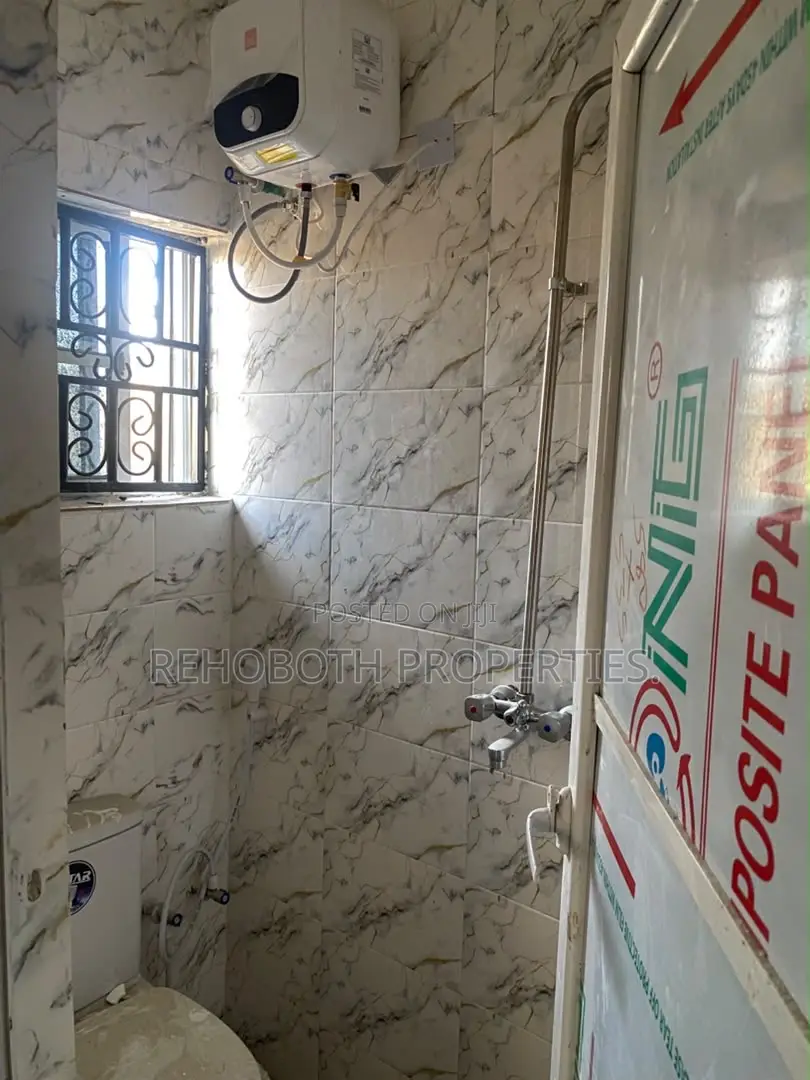 2bdrm Bungalow in Abeese Elebu, Akala Express for rent