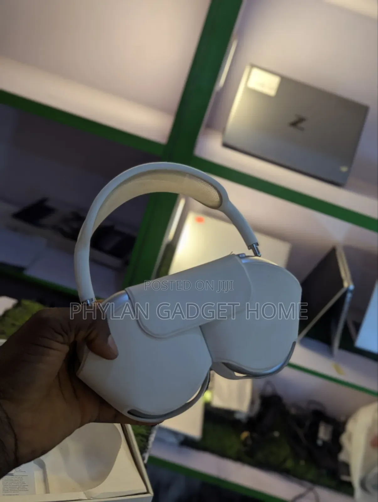 Airpord Max