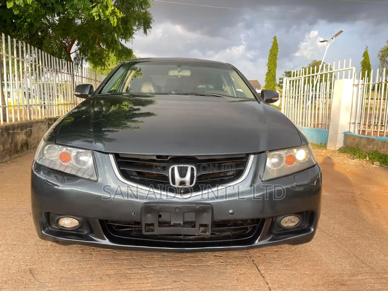 Honda Accord Automatic 2005 Gray