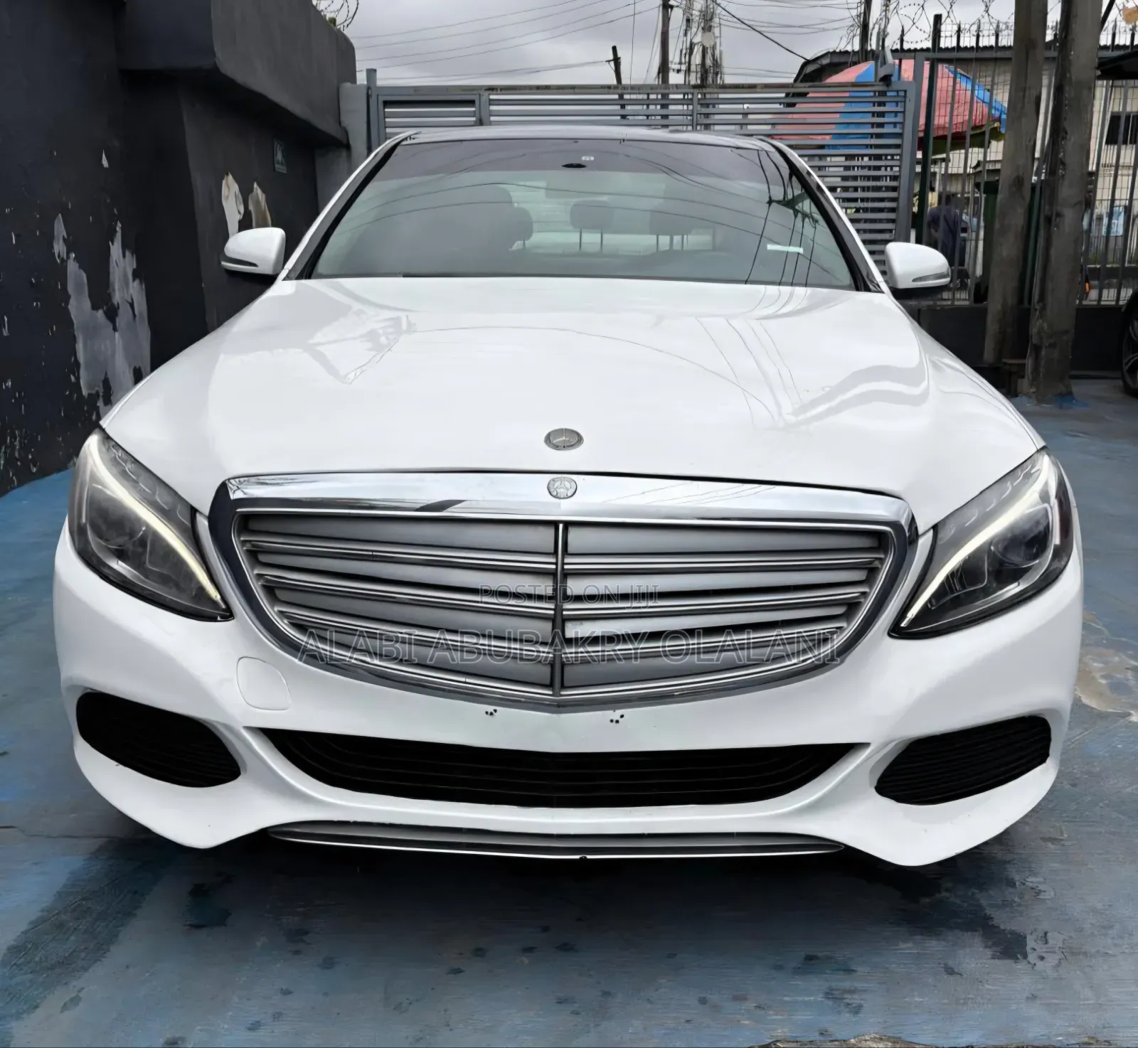 Mercedes-Benz C300 2016 Off white