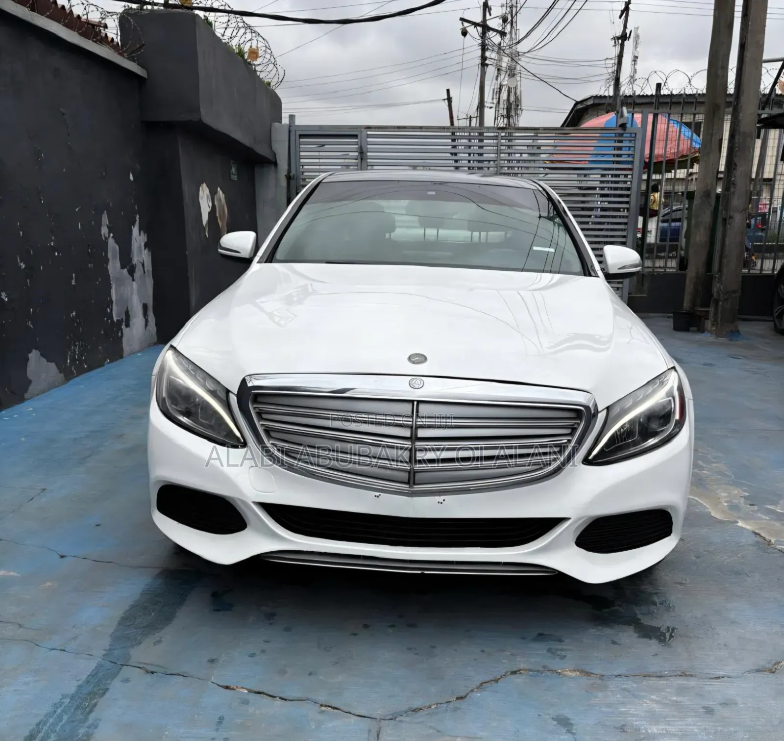 Mercedes-Benz C300 2016 Off white