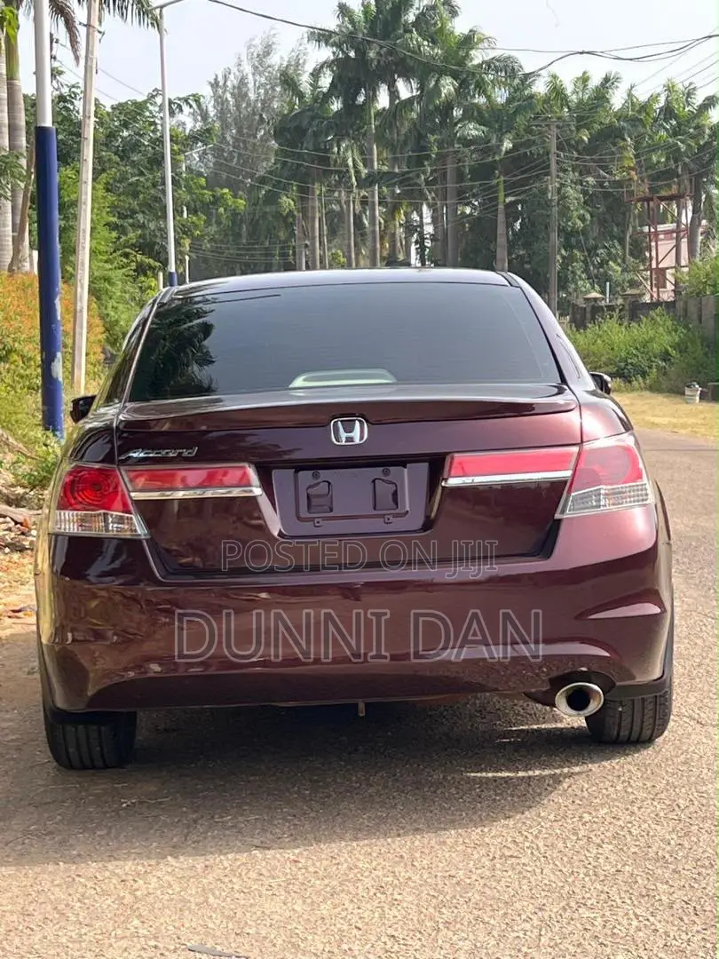Honda Accord 2010 Maroon