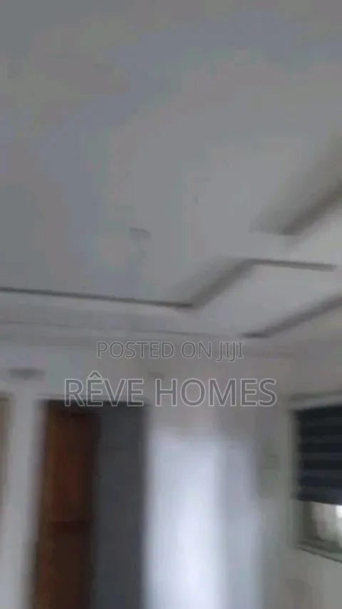 3bdrm Block of Flats in GRA Phase 2 Shangisha for rent