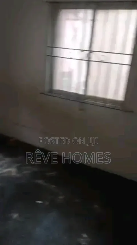 3bdrm Block of Flats in GRA Phase 2 Shangisha for rent