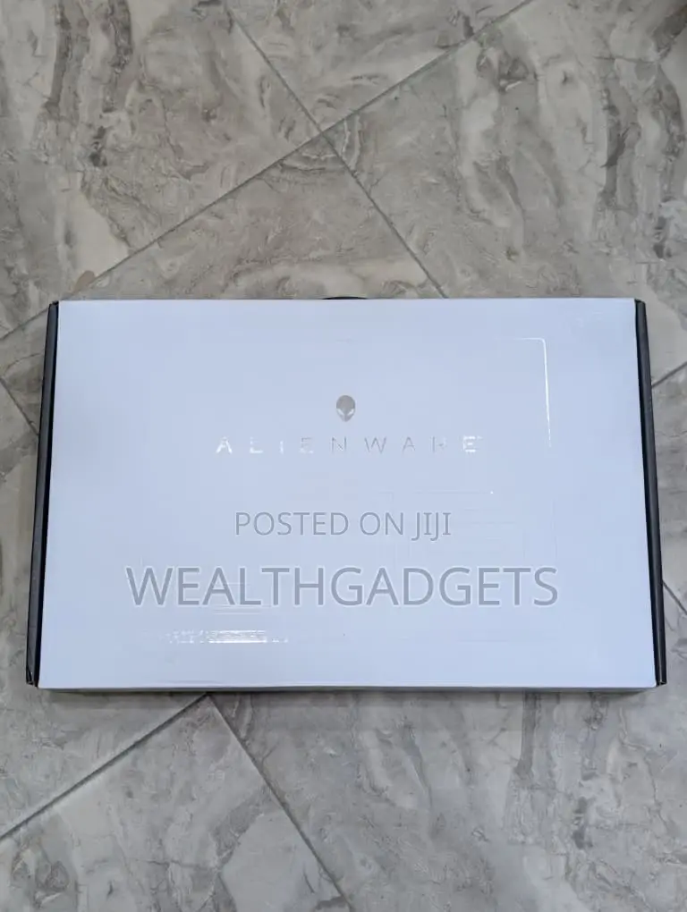 Laptop Alienware M16 R1 16GB Intel Core i7 SSD 1T