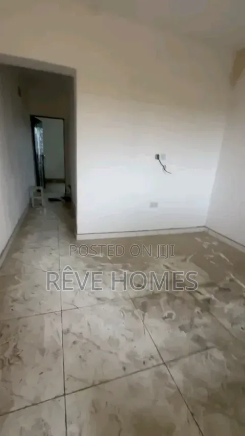 Mini Flat in Fadeyi for rent