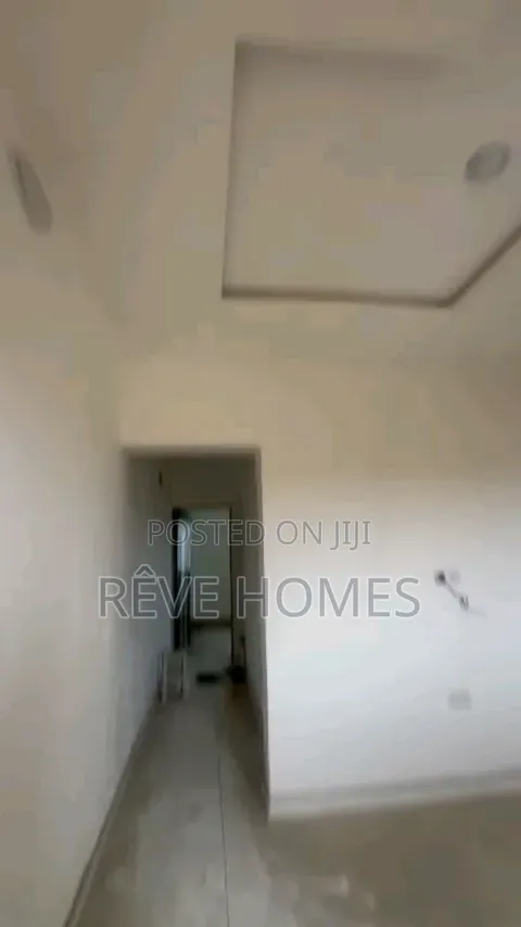 Mini Flat in Fadeyi for rent