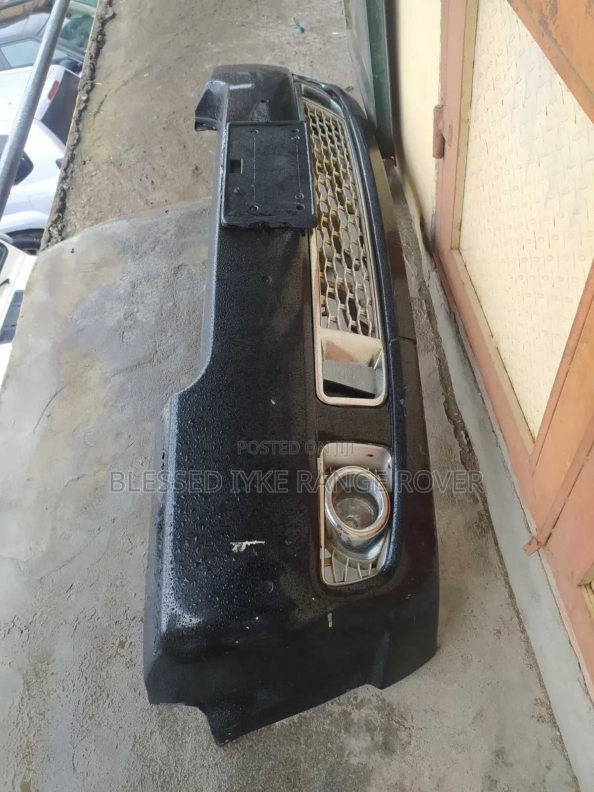 Complete Front Bumper Range Rover Vogue 2012