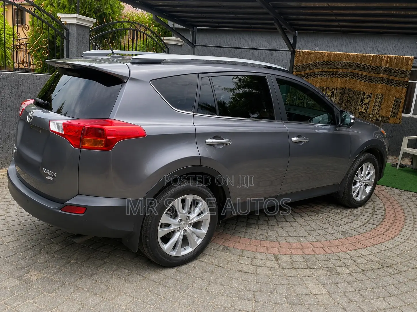 Toyota RAV4 Limited FWD (2.5L 4cyl 6A) 2016 Gray