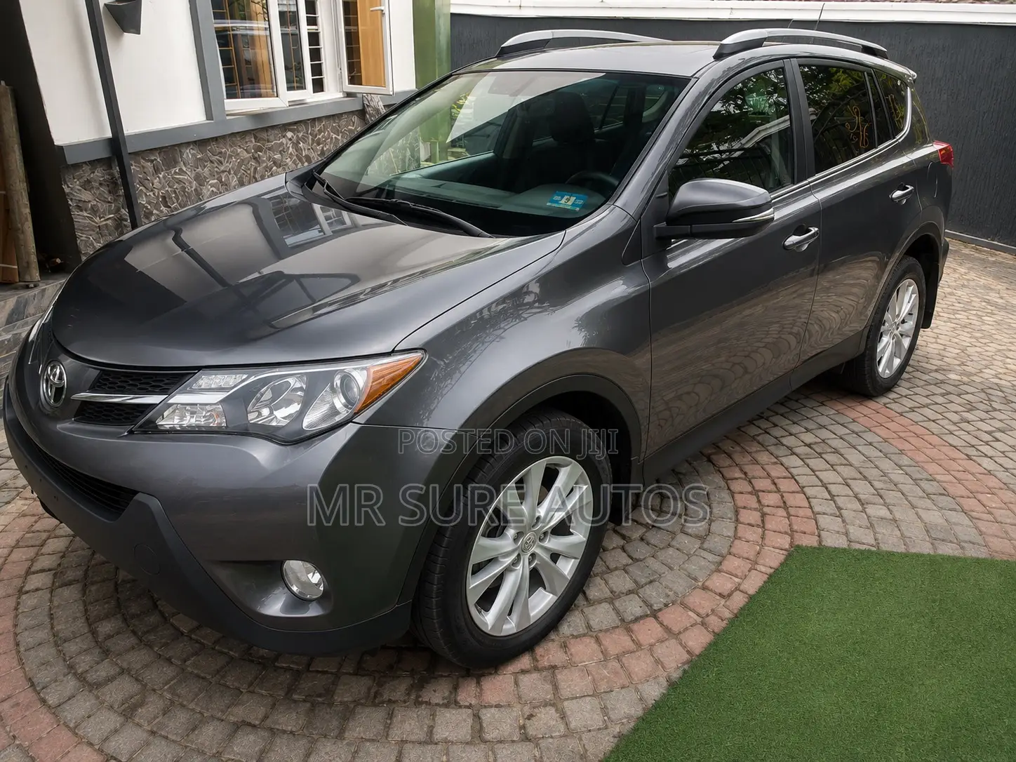 Toyota RAV4 Limited FWD (2.5L 4cyl 6A) 2016 Gray